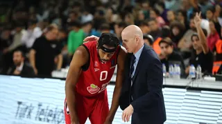 El entrenador de Hapoel destapa el problema de algunos jugadores con el cannabis