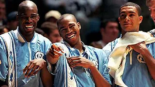 Ademola Okulaja calienta motores en el Colonia Reign Energie Köln