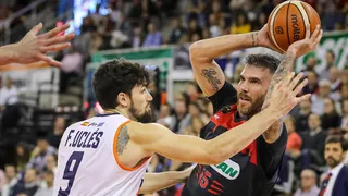LEB Oro J5: Triple Líder, Emoción a Triples