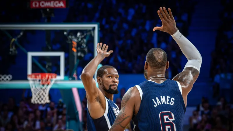 Durant compara a los Sixers de LeBron con sus Warriors, uno de los “superequipos” más grandes de la historia de la NBA