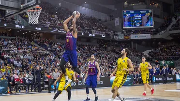 Se quedó a las puertas de la remontada Iberostar ante un Barça más solvente (92-86)