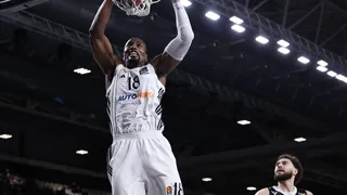 Silencio, dudas y bajo rendimiento: el extraño caso de Serge Ibaka