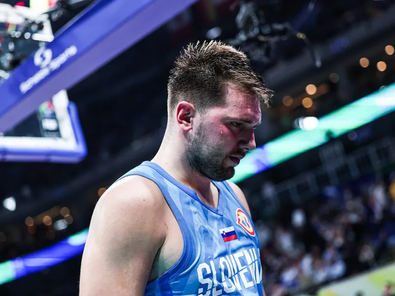 Posible lesión de Luka Doncic: “estará jugando con dolor por un tiempo”