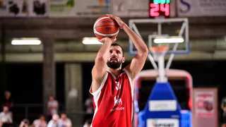 El debut de Nikola Mirotic con Armani Milán: “Lo más parecido a un club NBA”