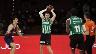 Ahogados en la misma orilla, más hundidos en el mismo pozo