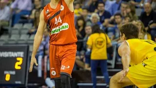 Granada, liderato y ambientazo. Valladolid se estrena. Zornotza y Marín no arrancan