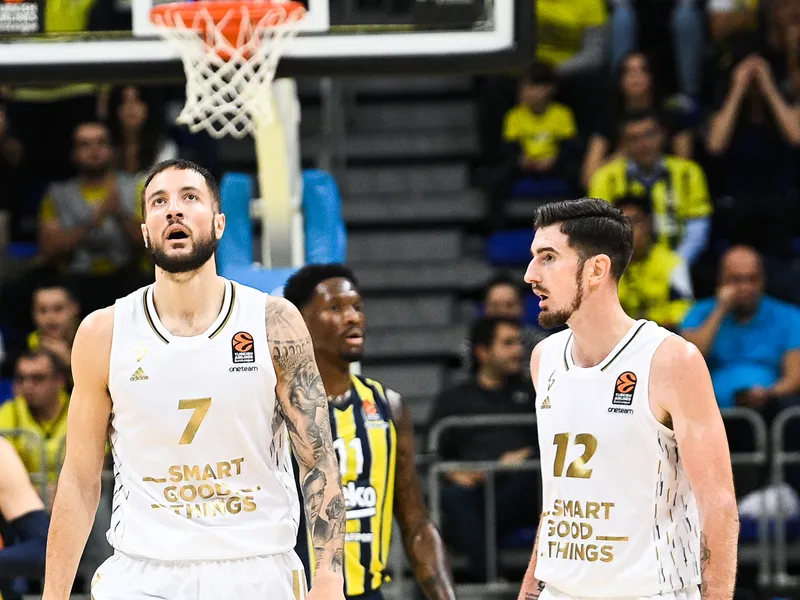 ASVEL Villeurbanne: ¿Por qué la sanción por los contratos de De Colo y Lauvergne?