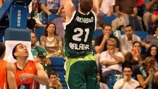 Unicaja cerrará la plantilla 2010-11 con Archibald