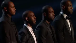 Himnos, banderas y circos