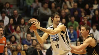 Corbacho pone fin a los cantos de sirena y extiende su contrato hasta junio 2015