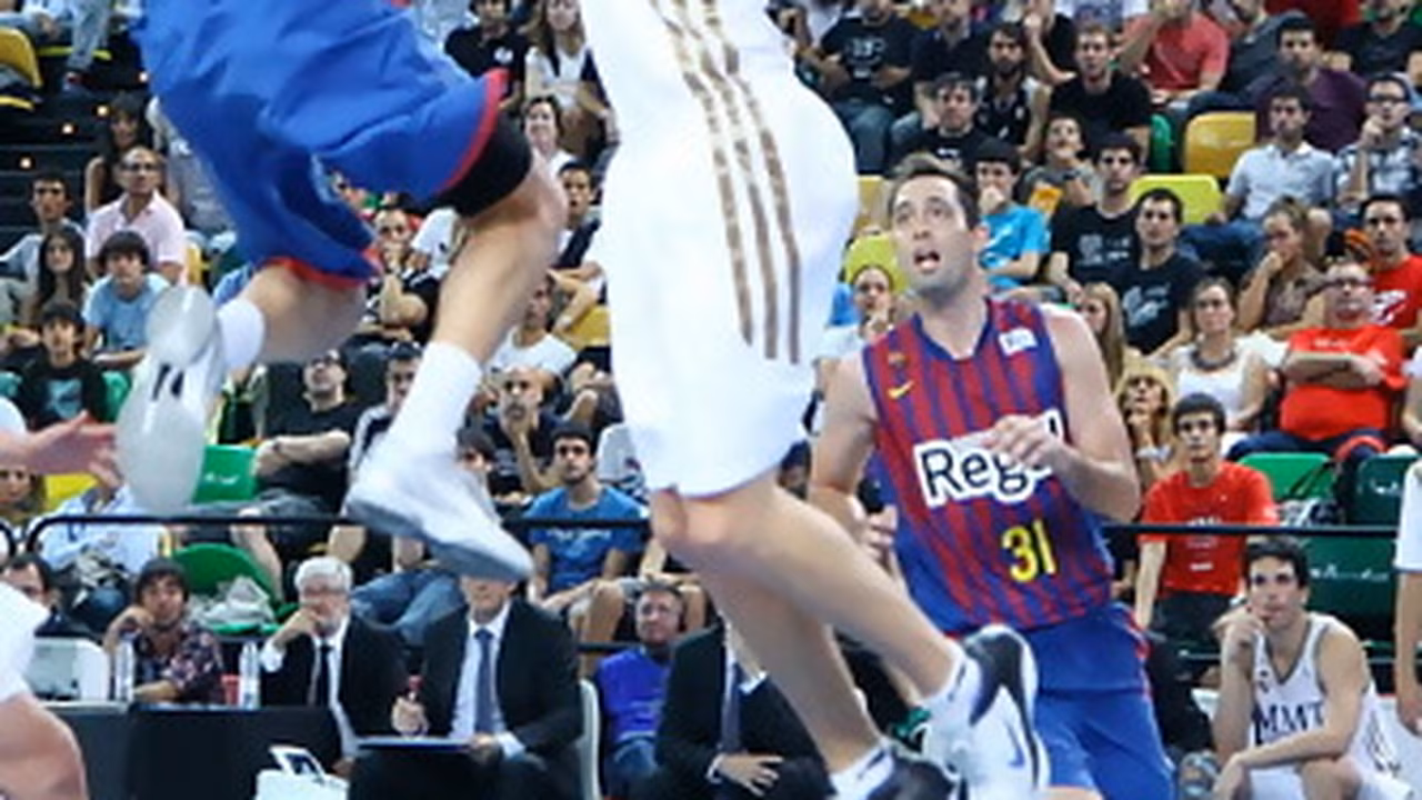 Supercopa Liga Endesa: al Real Madrid le entra el vértigo a ganar y no logra quitarse de encima el “Síndrome Barcelona Regal”