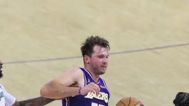 Los Lakers de Doncic ganan el derbi a los Clippers y Baba Miller se queda sin jugar