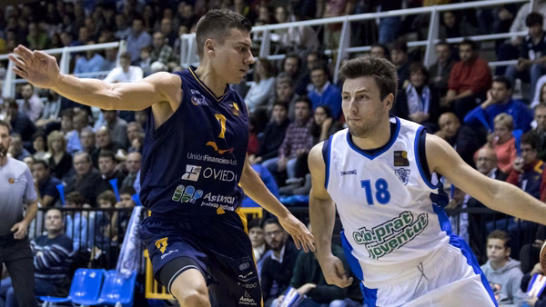 Cuatro equipos en cabeza. Partidazo (42 val.) sin premio de López-Arostegui en Pumarín