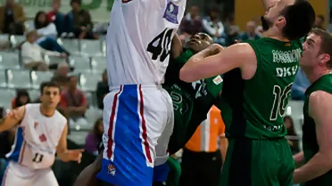 Paul Davis se decide por Cajasol