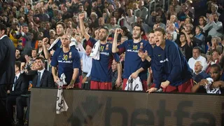 El Barça pone pie y medio en los playoff (75-57). El Baskonia, clasificado