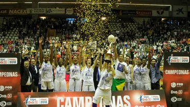 Segundo triplete consecutivo: Perfumerías Avenida conquista su sexta Liga en Girona