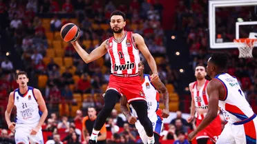 Bartzokas confiesa que Olympiacos estaba viendo fútbol en el vestuario