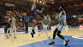 Una lesión frena su progresión en LEB Oro y en su mejor momento