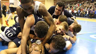 Andorra y Palencia, en la Copa. Buzzerbeater de Juanjo García en un Pumarín inexpugnable