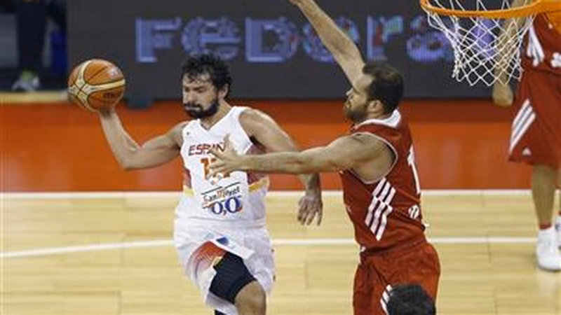 Marc abre un puesto de gorros y boinas en la victoria frente a Turquía (77-55)