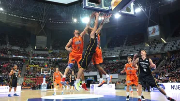 Justin Doellman y una nefasta primera parte condenan al Herbalife Gran Canaria (83-72)