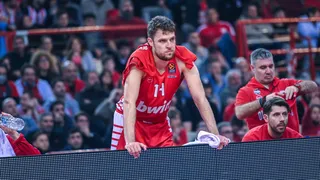 Sabonis y Fox: “¿Vezenkov? Nos encantaría tenerlo en los Kings”