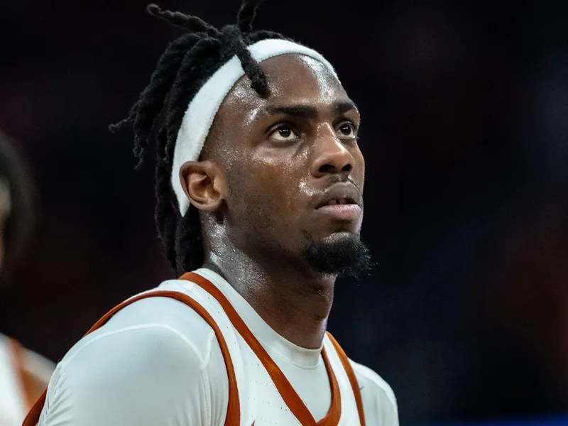34 puntos, 6 triples y un mensaje claro: Arthur Kaluma quiere quedarse en los Lakers