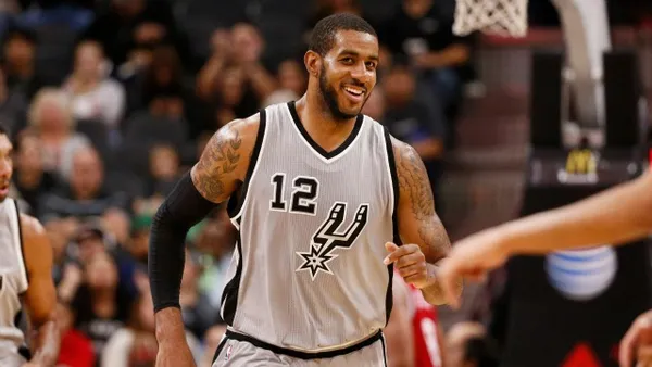 Buenas noticias: LaMarcus Aldridge puede volver a jugar