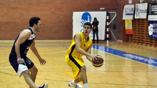 Fabio Santana y Lorenzo, a Araberri. Xuven, Marín y CB Ciudad de Valladolid se mueven