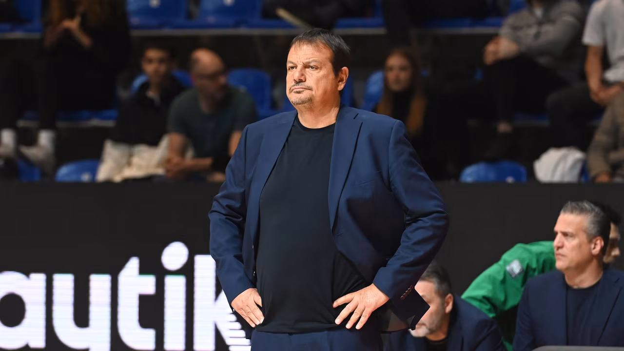 Ataman habla claro sobre los rumores de su estrella en Panathinaikos y defiende a otra