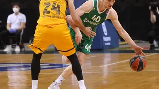 Euroliga (J18): Lauvergne se exhibe ante Khimki. Sloukas frena al Bayern. Anadolu gana