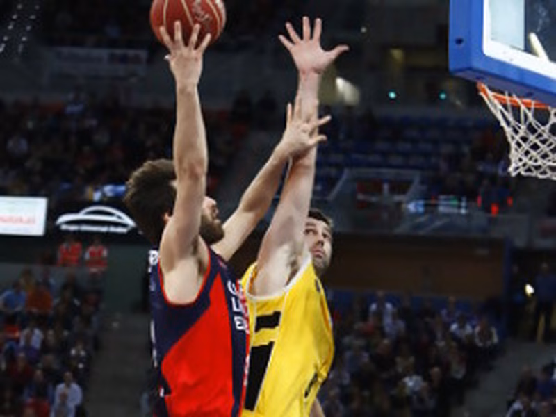 Caja Laboral consigue la sexta victoria consecutiva a costa del CB Canarias (81-62)