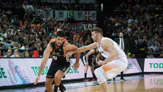 RETAbet Bilbao Basket se confirma como equipo revelación y mete en crisis a Baskonia (79-75)