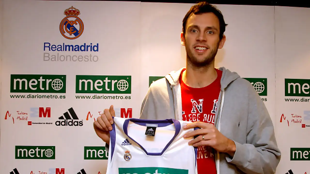 Tomas Van Den Spiegel ya es jugador del Real Madrid