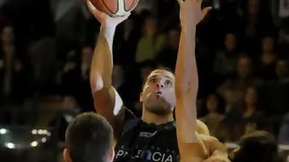 Camilo Riveiro renueva en Palencia