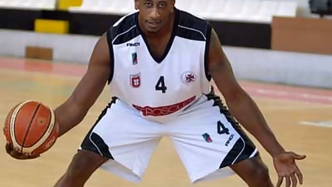 El ex-ACB MC Mazique completa la plantilla de Calpe