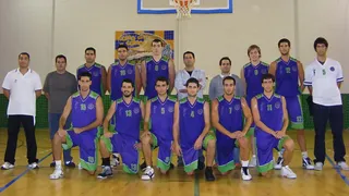 Santurtzi recupera las constantes vitales con la contratación del técnico Pepe Carrión y el anuncio de 10 jugadores entre los que se encuentran Úriz, Hampl, Leichtweisn o Sergio Sánchez