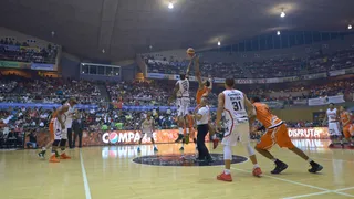 Latinoamérica: Marinos brilla en Venezuela, inicia Puerto Rico y Lluis Pino está de moda