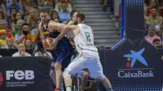 Kuzminskas y Valanciunas dejan sin premio a Pau Gasol en su estreno (76-78)