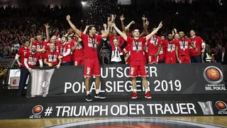 easyCreditBBL: Un triple de Nikos Zisis da a Bamberg el título de Copa frente al ALBA