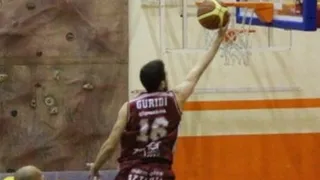 La polémica canasta fantasma que dio la victoria a Iraurgi ante Zornotza (vídeo)