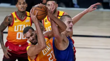 PlayOffs NBA: Raptors y Jazz arrasan