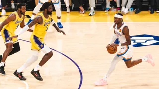 Sin sus estrellas, los Lakers viven otra pesadilla ante el Thunder