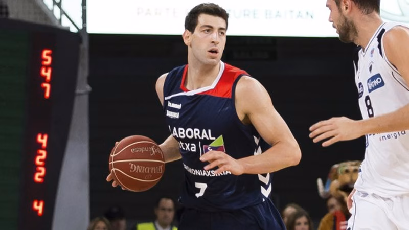 Shengelia, lesionado para 6 semanas; CJ Wallace, su sustituto en Laboral Kutxa