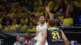 El Real Madrid se lleva una sufrida victoria ante la reacción tinerfeña (82-91)