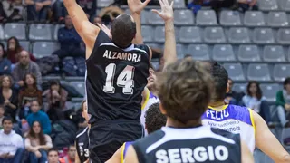 Alzamora y Diego Sánchez, experiencia para Lleida y Oviedo; cesiones de Salash y Homs