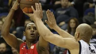 Euroleague QF (I-miércoles): Gescrap Bizkaia le aguanta un tiempo a CSKA, pero la apisonadora rusa acaba aplastando a los vascos. Olympiacos da la sorpresa en Siena