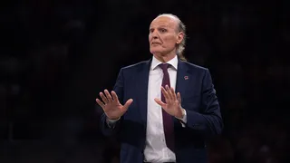 Baskonia hace oficial su decisión en el banquillo