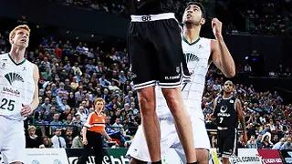 Axel Hervelle “Con Zisis y Raül jugaremos más controlado y cerebral. Habrá mucho pick and roll y balones a los interiores”