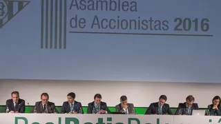 Los accionistas del Betis aprueban la definitiva sección de baloncesto